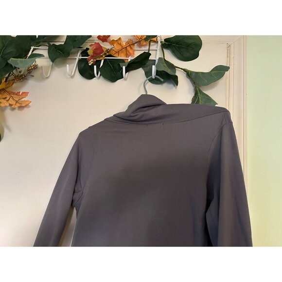 Made Gray Asymmetrical Zip Front Drape Neck Long Sleeve Top Women’s Size XS - Picture 12 of 13